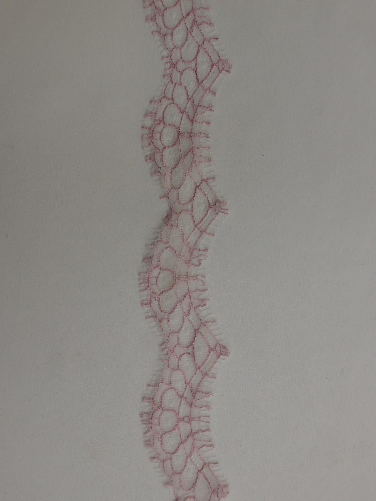 Pfingstrosenrosa Spitzenbesatz – Darcey