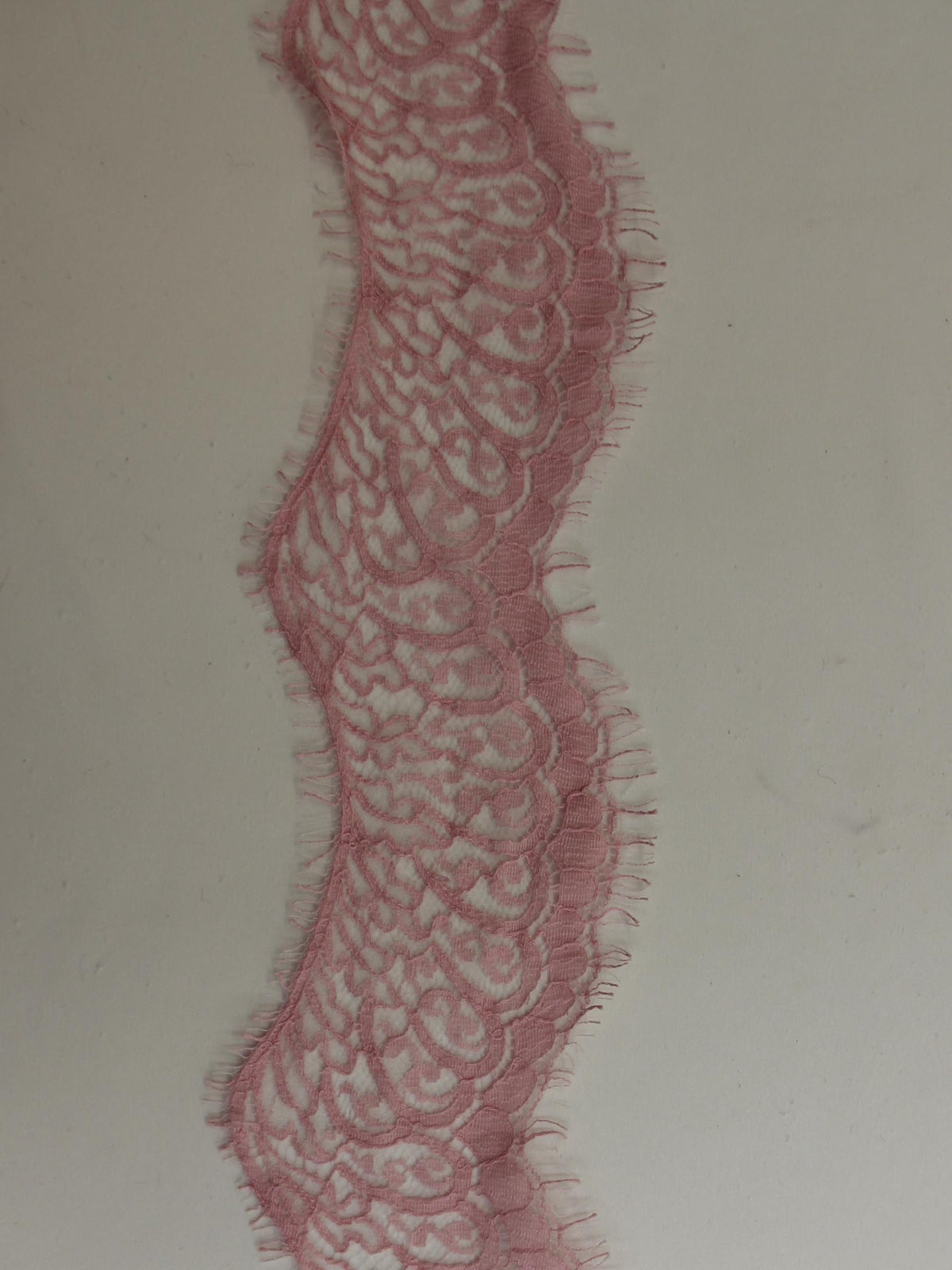 Pfingstrosenrosa Spitzenbesatz – Felicity