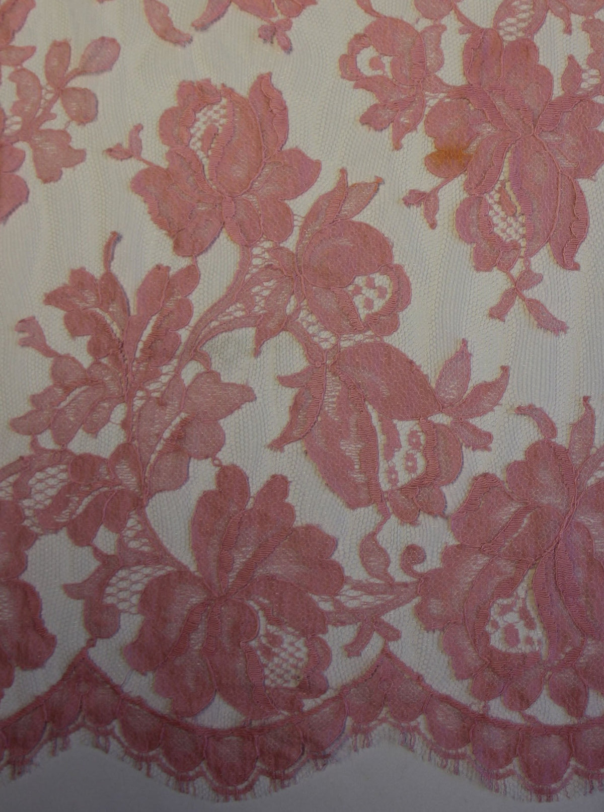 Pfingstrosenrosa Spitze – Harper