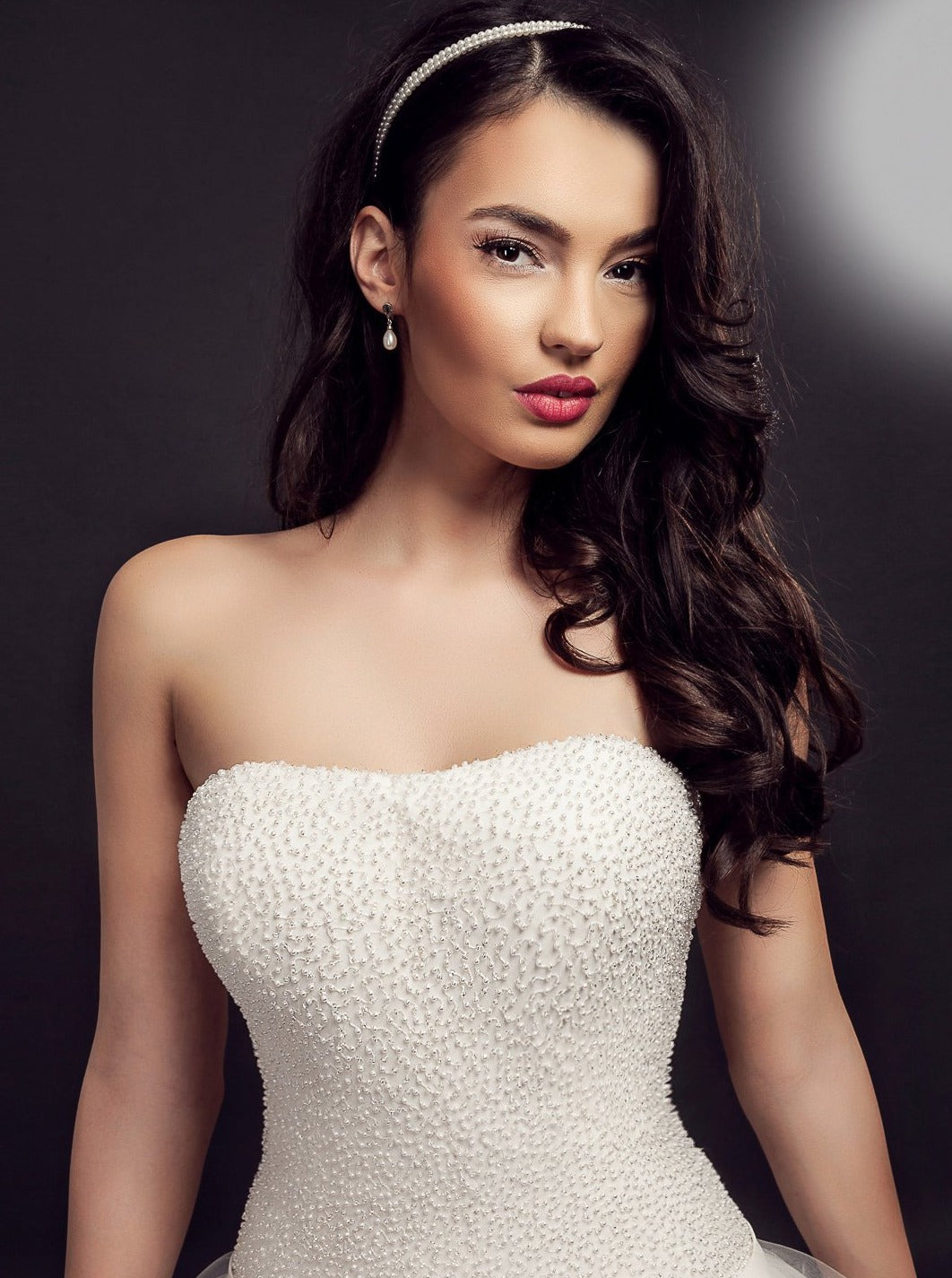 Elfenbeinfarbener Georgette mit Perlen – Mallory