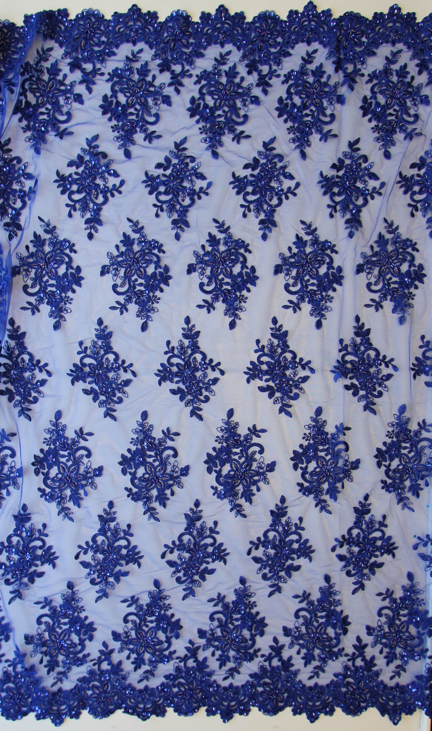 Königsblaue Perlenspitze – Kady