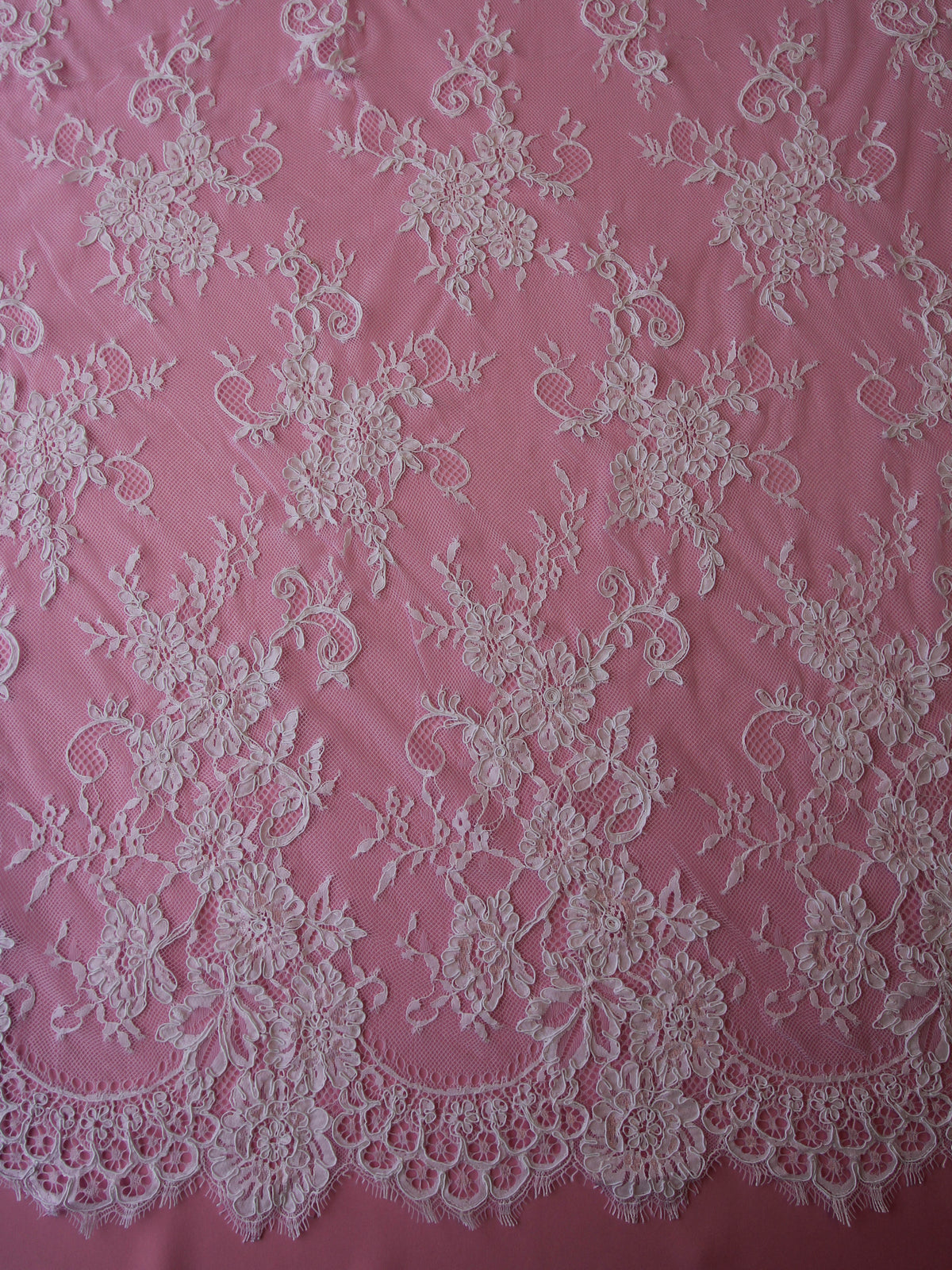 Weiße Kordelspitze – Sarah