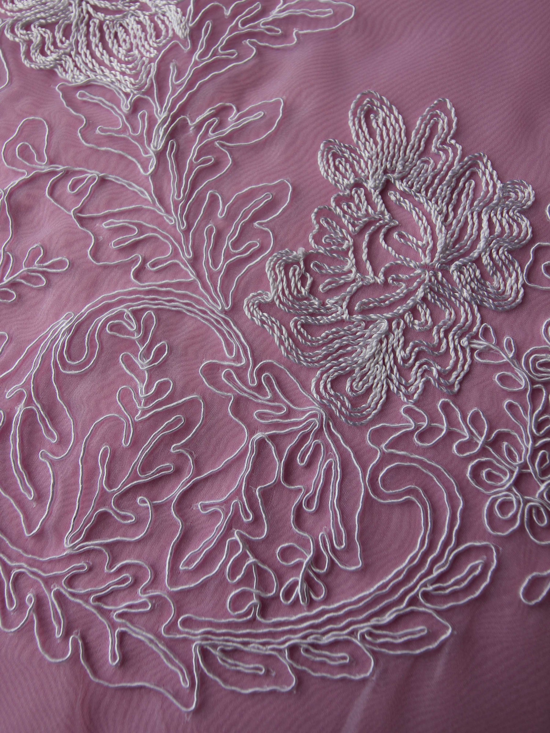 Weißer bestickter Organza – Wanda