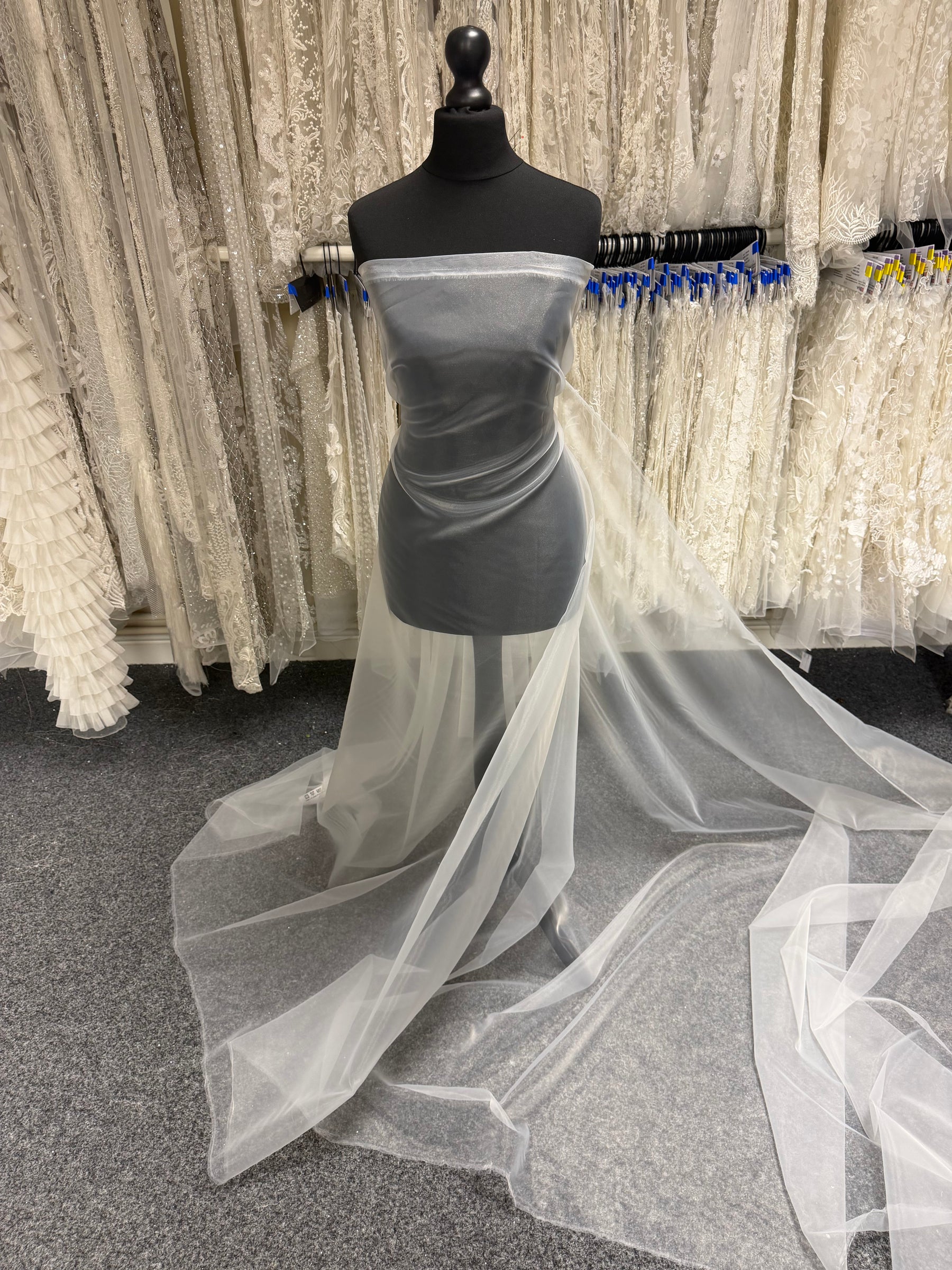 Elfenbeinfarbene Polyester-Organza - Ryder