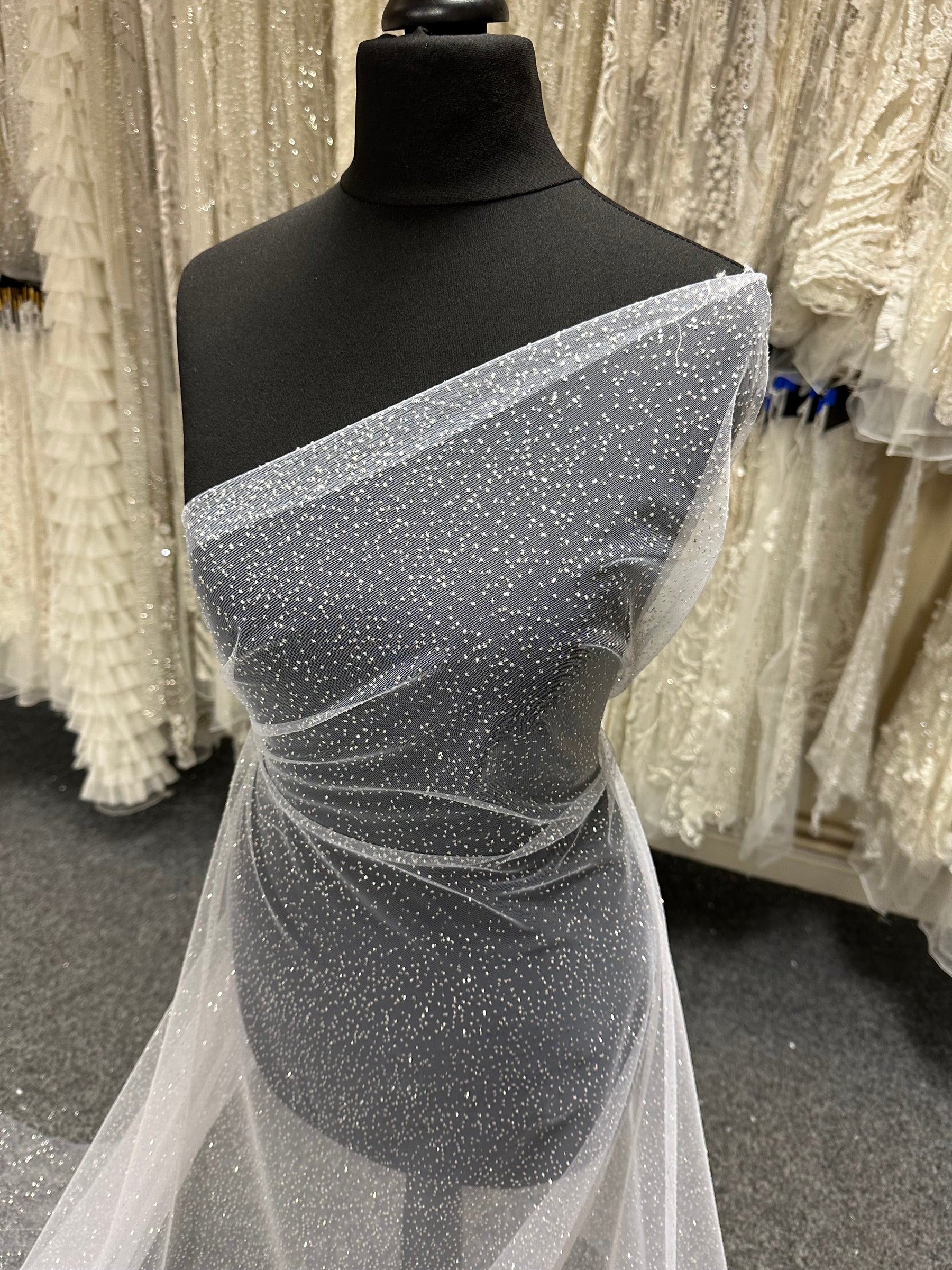 Weißer Glitzertüll - Blinder