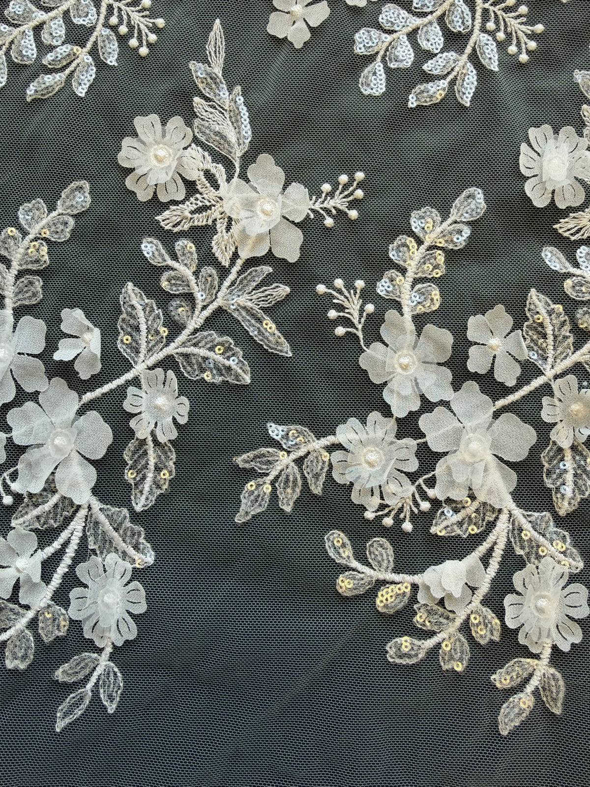 Elfenbeinfarbene 3D-Spitze - EB3054