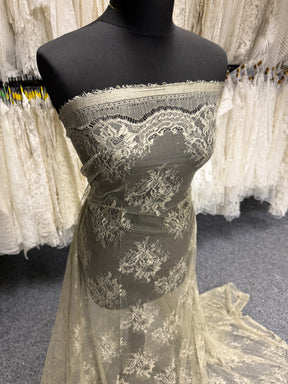 Taupe 100% Seide Italienische Spitze - P272
