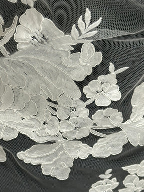 Elfenbeinfarbene Kordelspitze - Klatsch