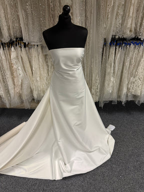 Elfenbeinfarbener Polyester-Lycra-Duchess-Satin - P83