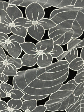 Elfenbeinfarbene Organzaspitze – Fähigkeit