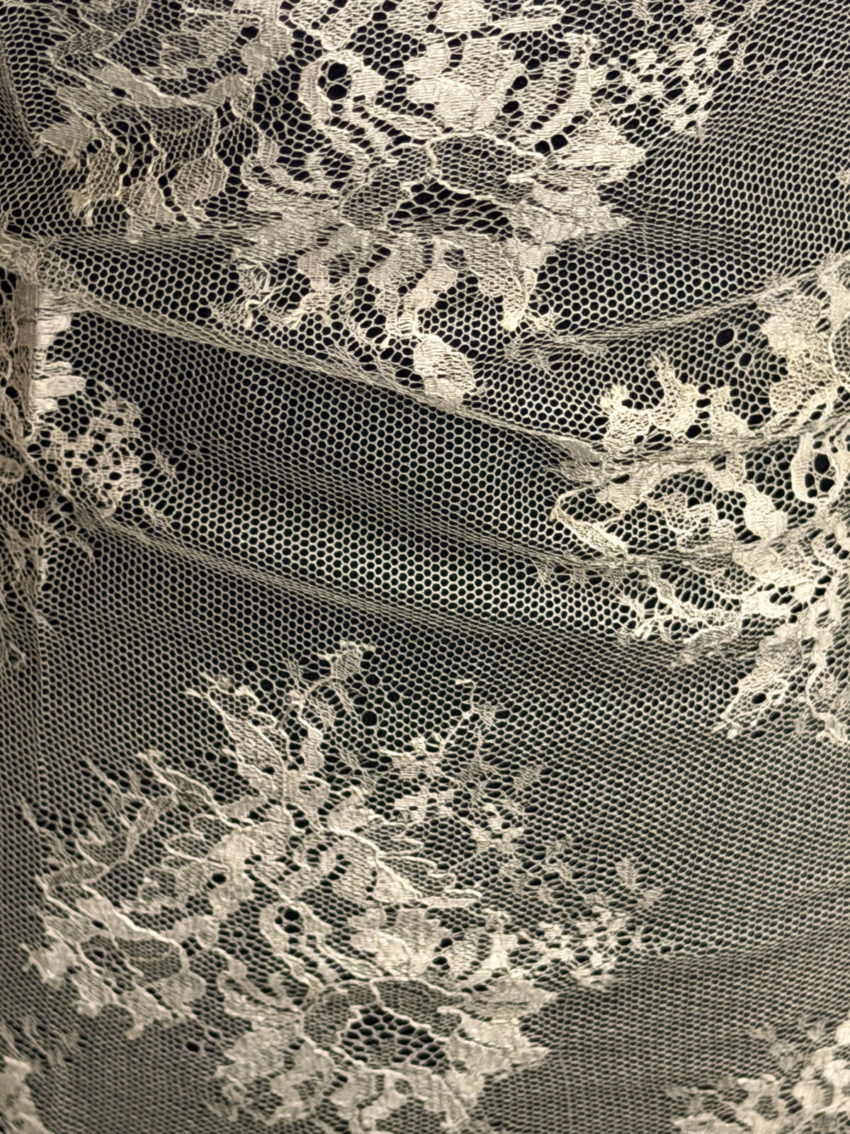 Taupe 100% Seide Italienische Spitze - P272