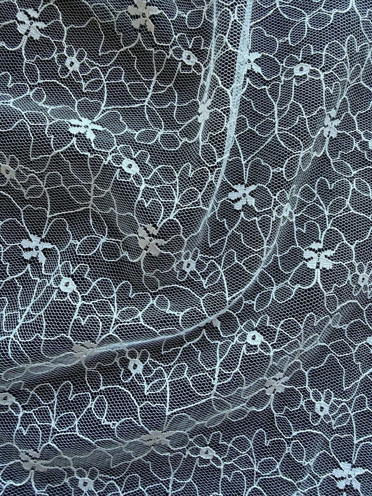 Elfenbeinfarbene Stickspitze - EB5020