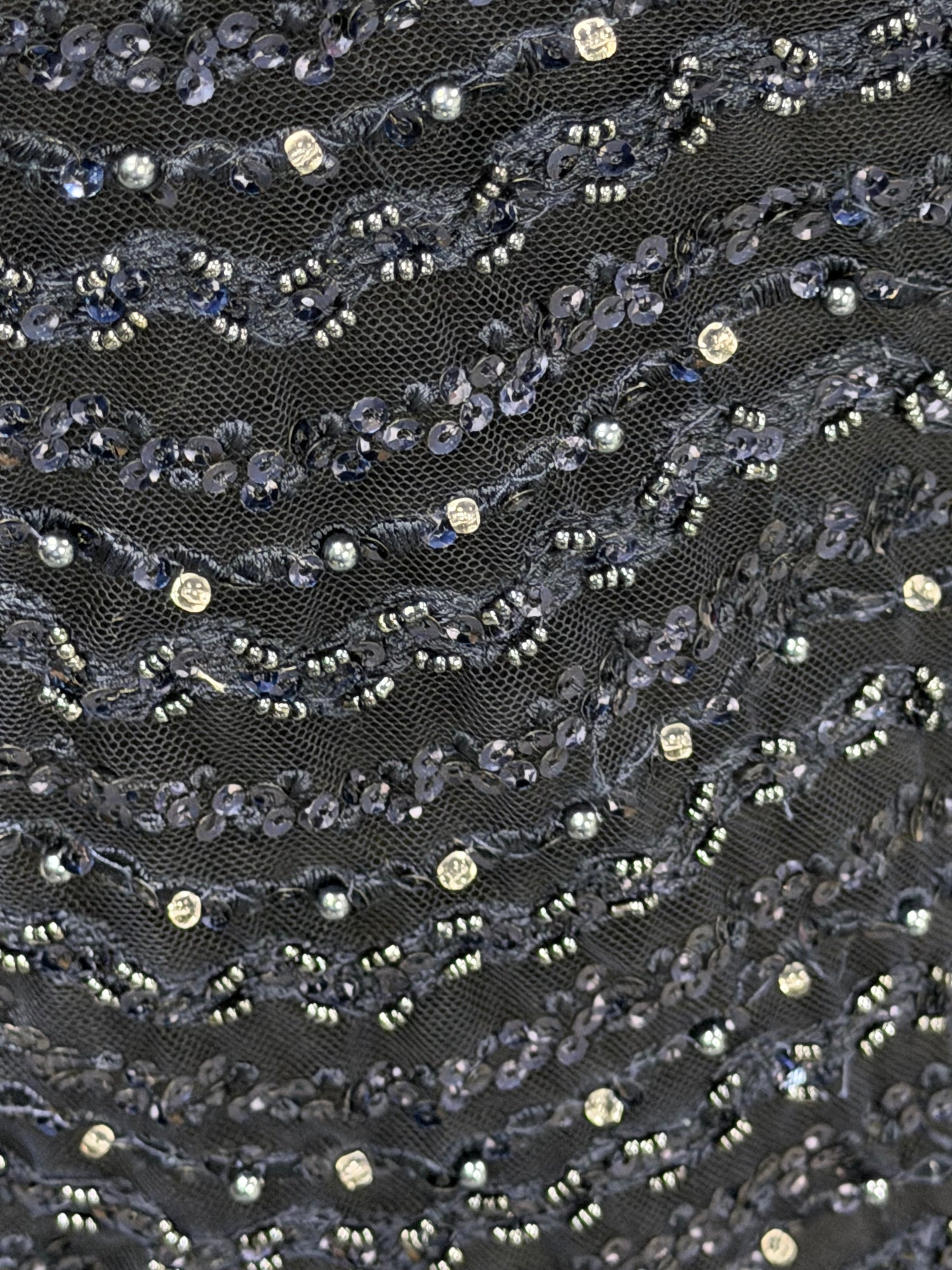 Marineblaue Perlenstickerei - P809