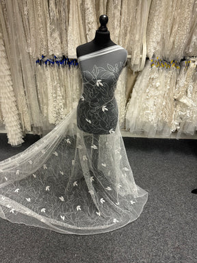 Elfenbeinfarbene bestickte Spitze - Winslett