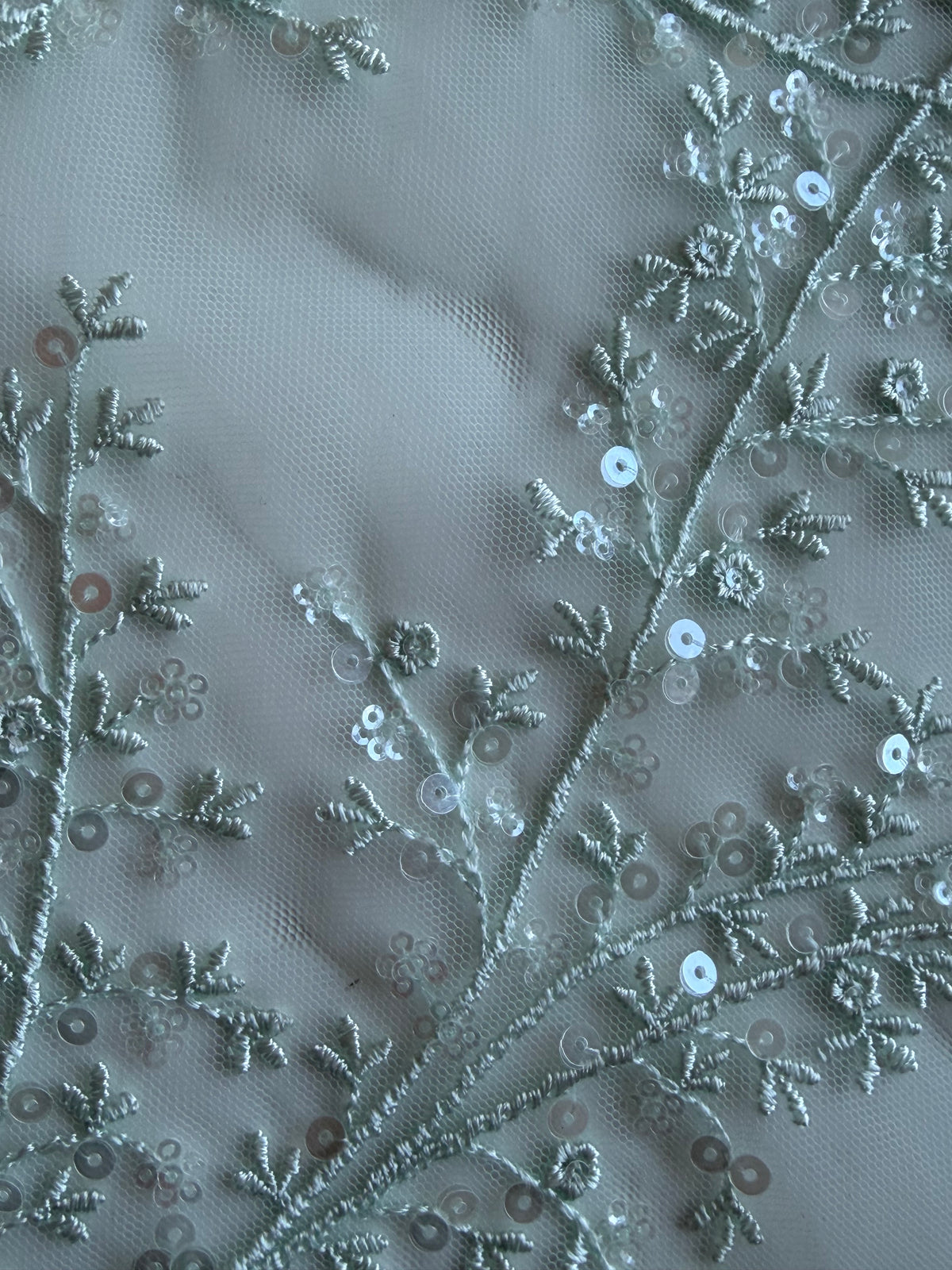 Hellgrüne Paillettenspitze - EB3065