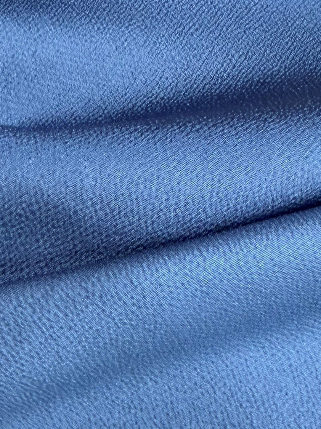 Luftwaffenblaues Polyester-Crêpe – Temple