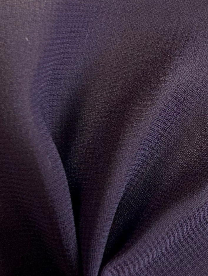 Auberginefarbener Polyester-Chiffon-Stoff – Serendipity