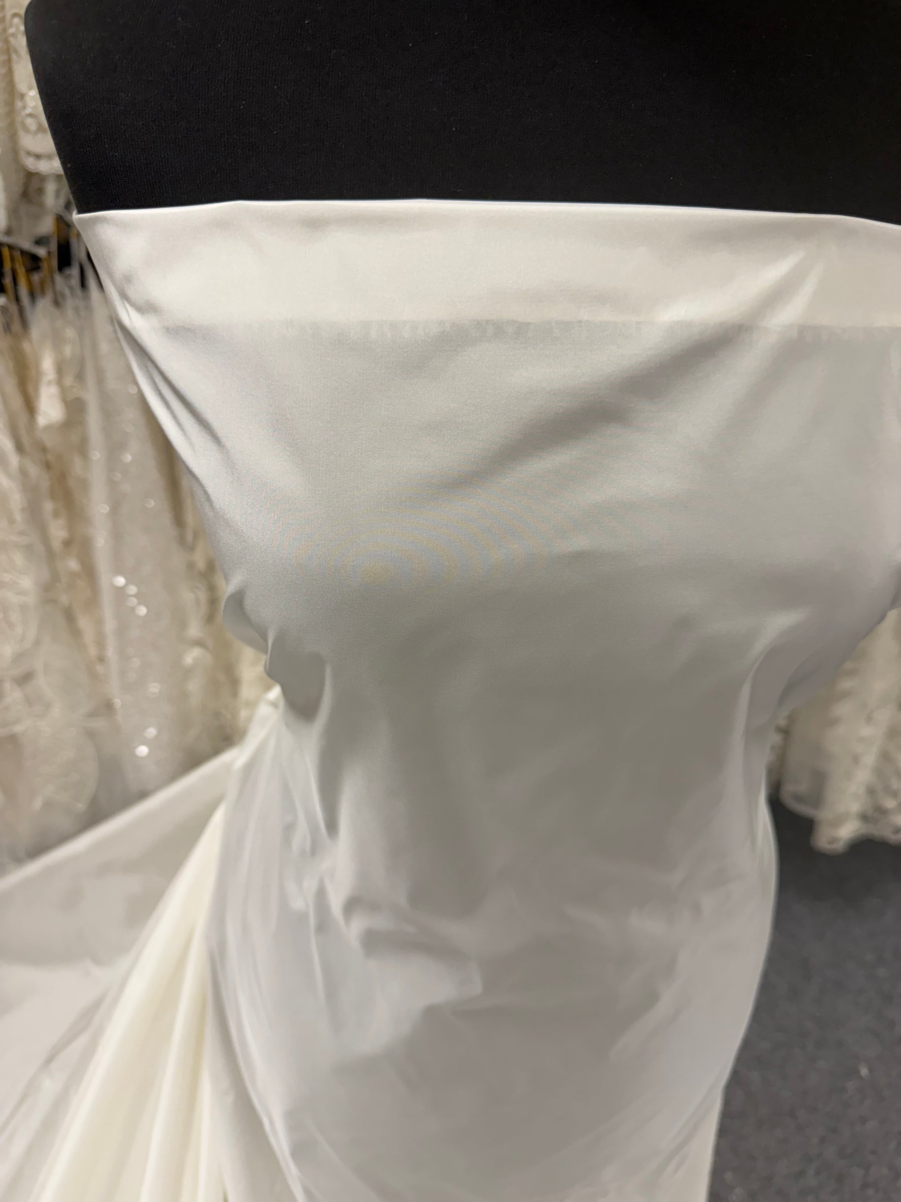 Elfenbein Polyester-Taft - P599