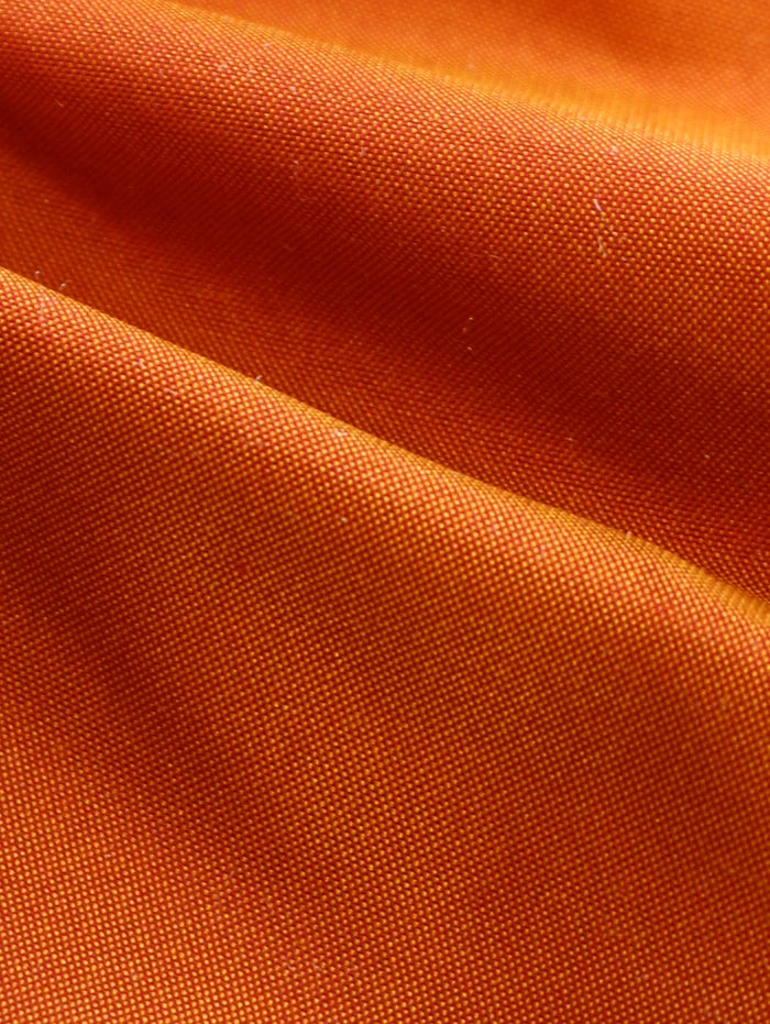Gebrannter orangefarbener Seidentaft – Debütantin