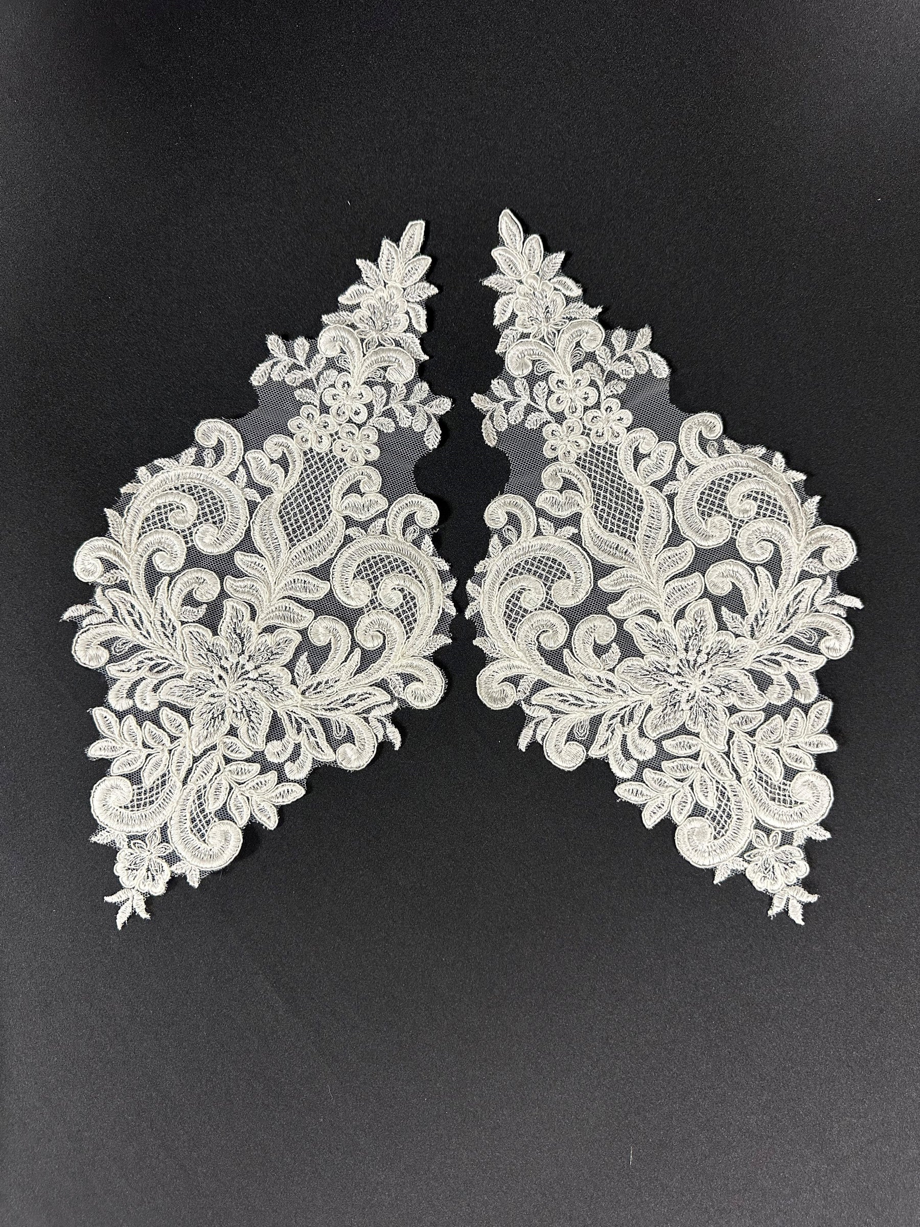 Elfenbeinfarbene Kordelapplikation – Jackson