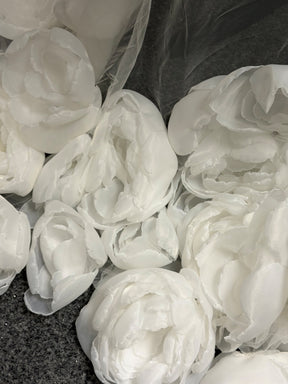 Elfenbeinfarbene 3D-Blumenspitze – Cannon