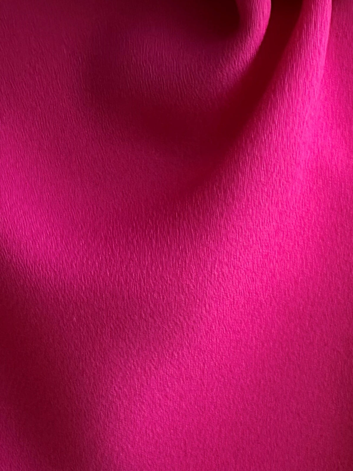 Kirschroter Polyester-Georgette - Immobile