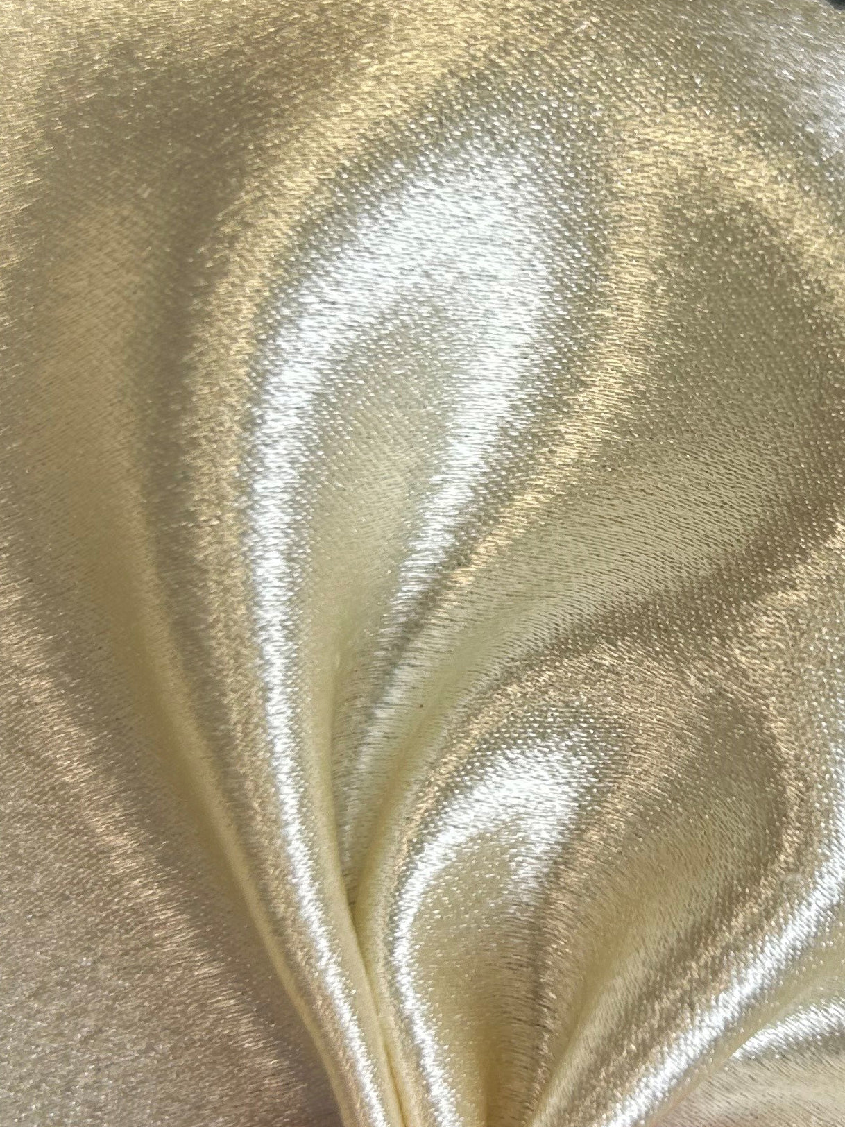 Cremefarbener Satin mit Rückseite aus Polyester-Krepp – Desire