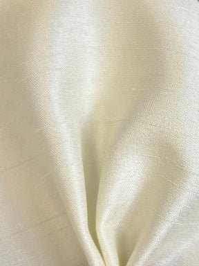 Cremefarbenes Dupion mit Polyester-Satin-Rückseite – Klarheit