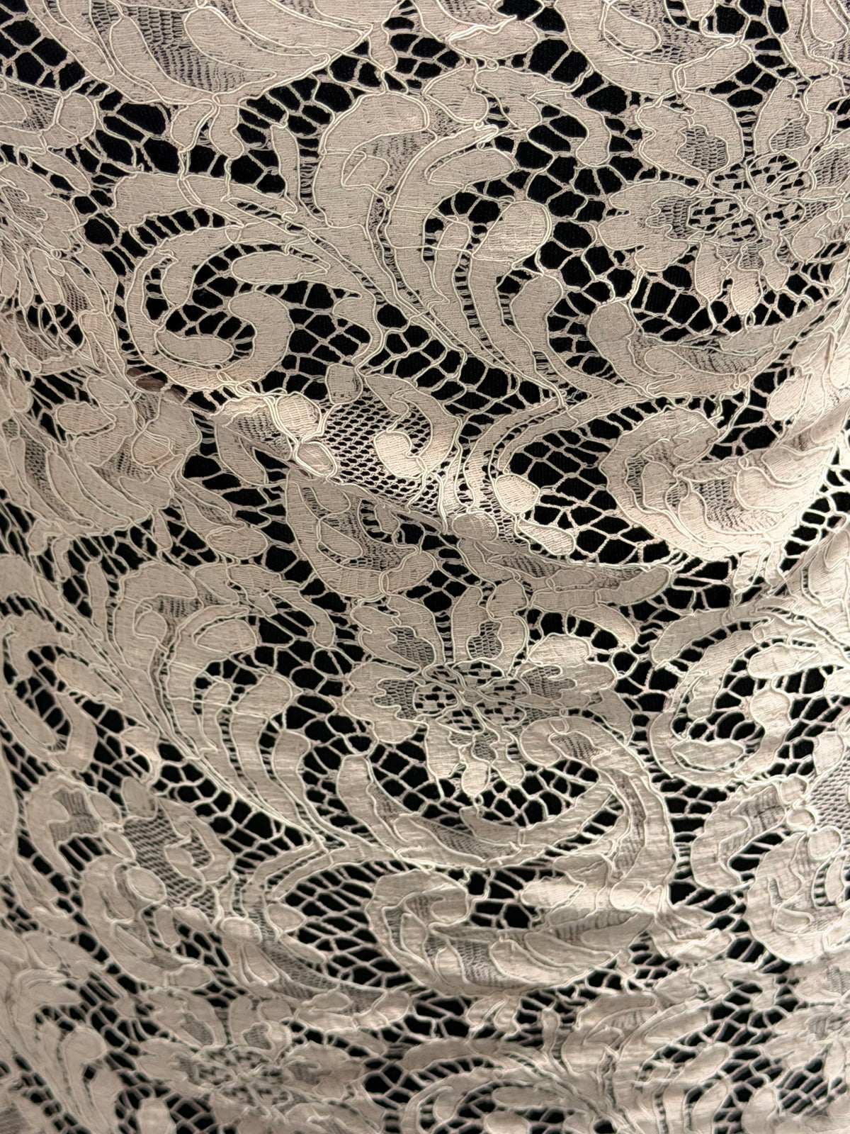 Pink Chantilly Lace - P244