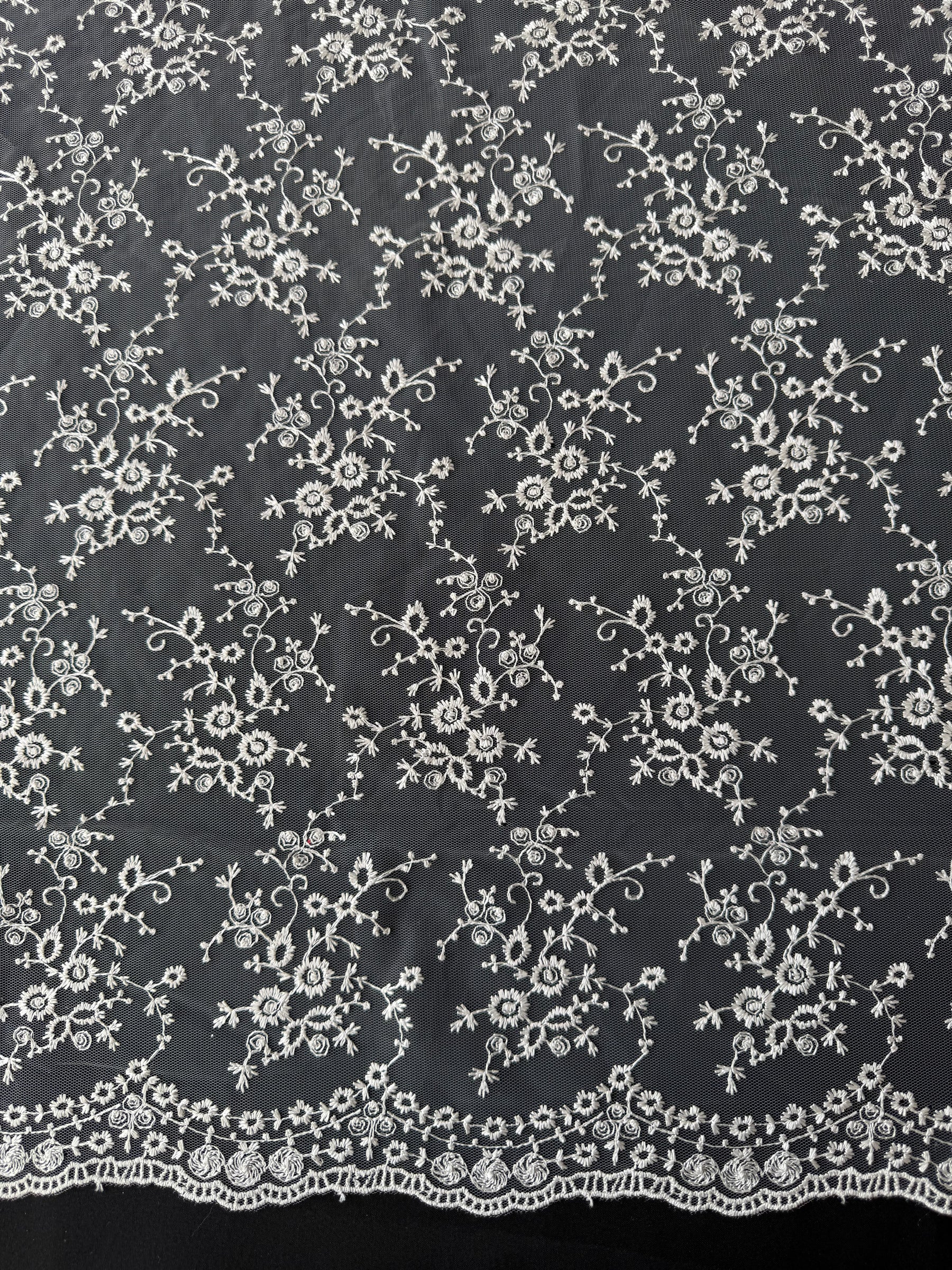 Bestickte Spitze, Muschelrosa - P615