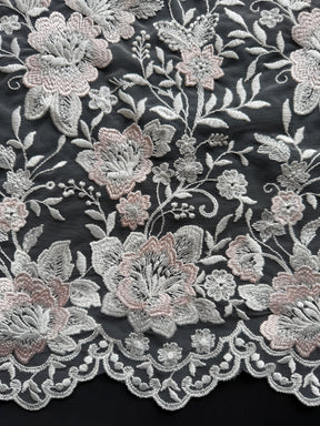 Elfenbeinfarbene und rosafarbene Stickspitze - EB5032