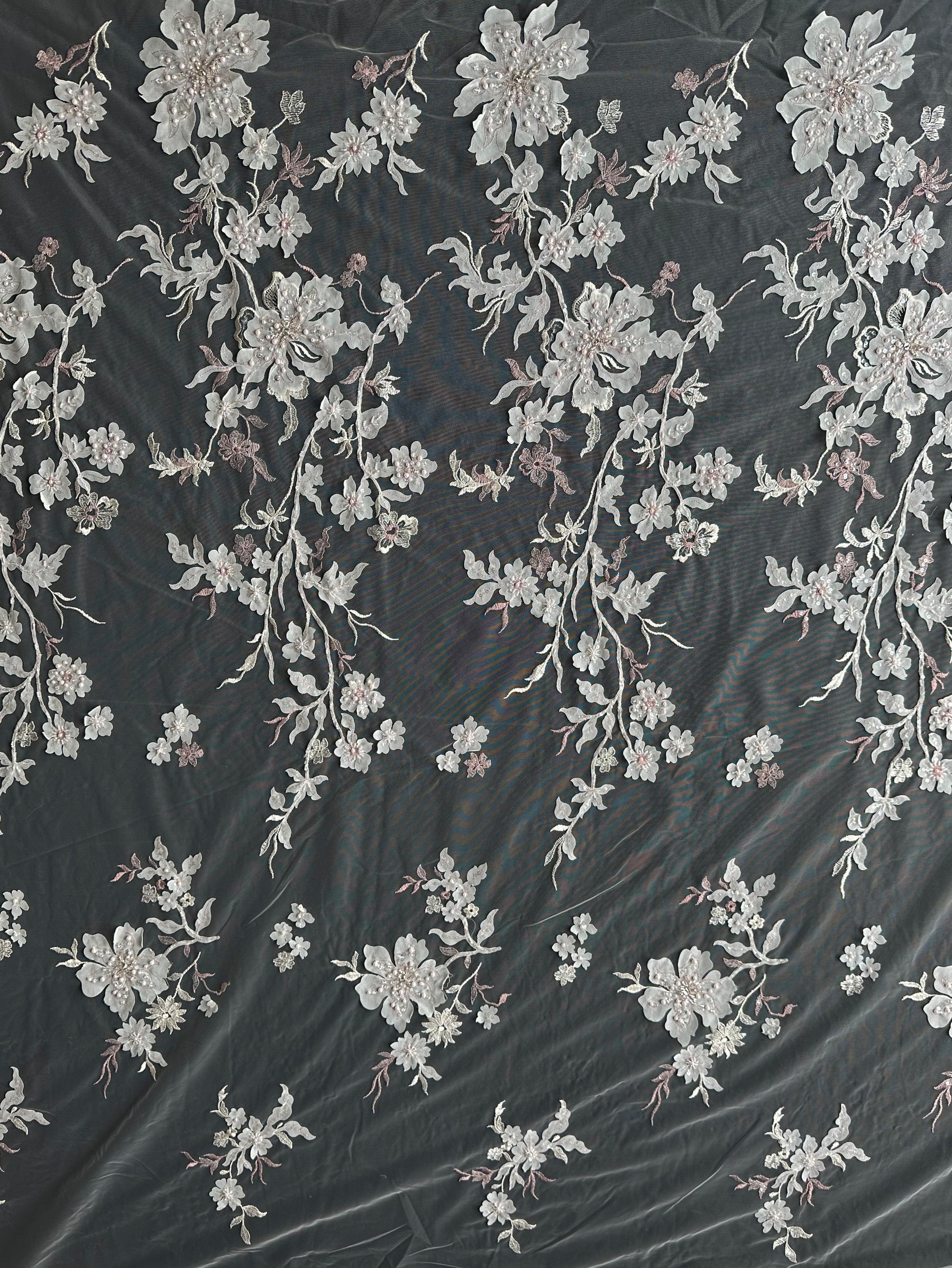 Bestickte Spitze in Rosa und Elfenbein - EB1015