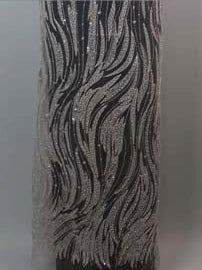 Lavendelfarbener, bestickter Tüll mit Perlen - EB1068