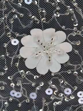 Elfenbeinfarbener, bestickter Tüll mit Perlen - EB1074