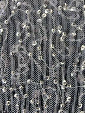 Elfenbeinfarbener, bestickter Tüll mit Perlen - EB1074