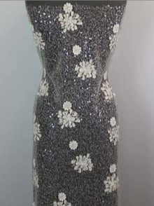 Elfenbeinfarbener, bestickter Tüll mit Perlen - EB1074