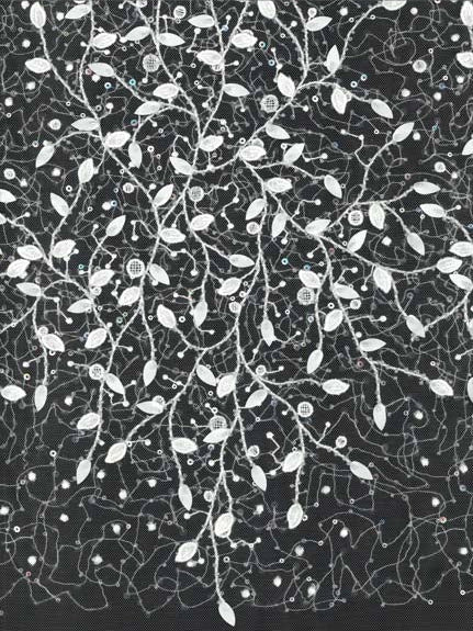 S Elfenbeinfarbener, bestickter Tüll mit Perlen - EB1081