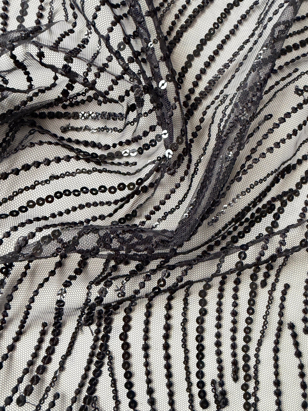 Schwarze Paillettenspitze - EB3011