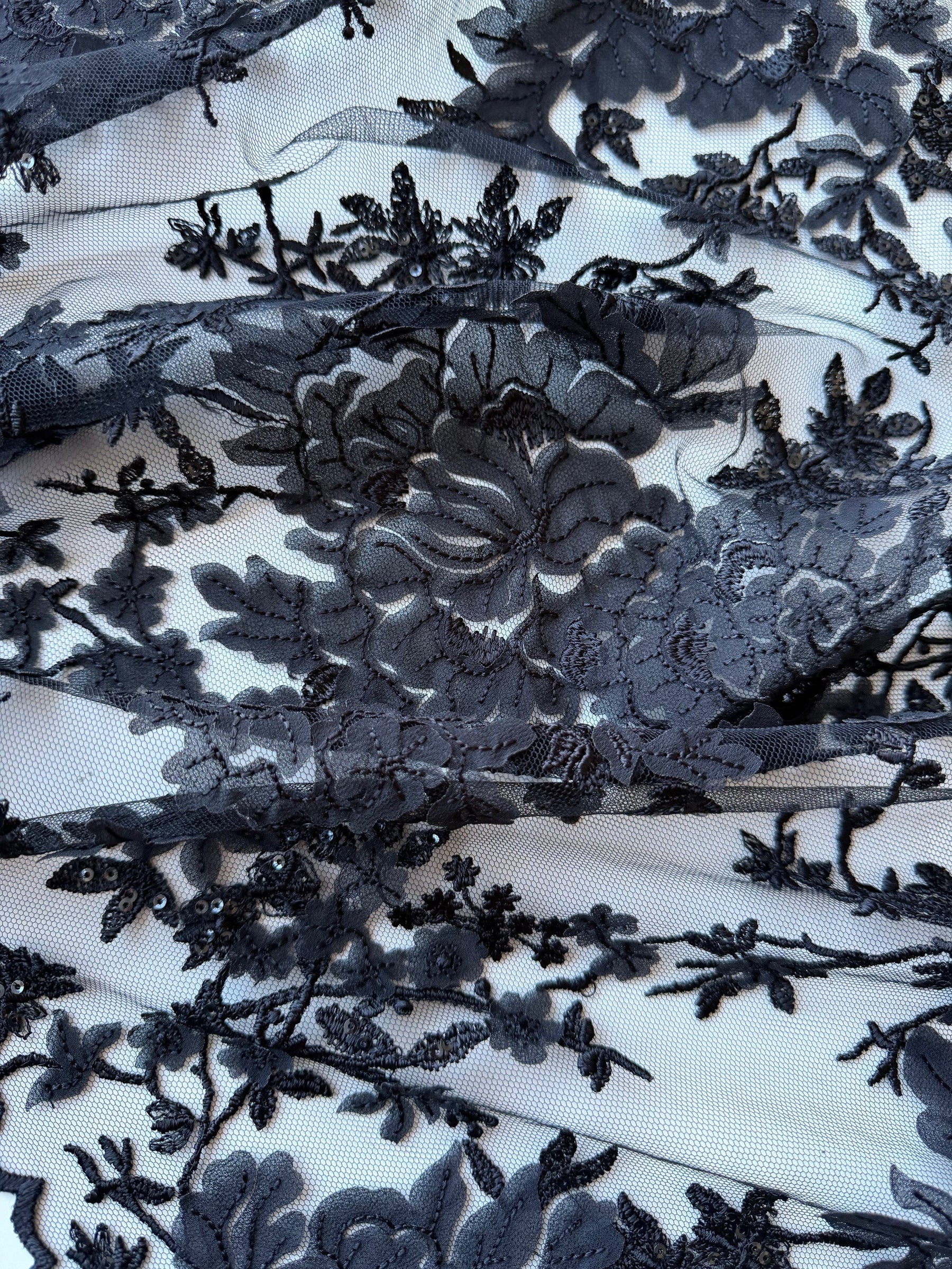 Schwarze Pailletten-Blumenspitze - EB3018