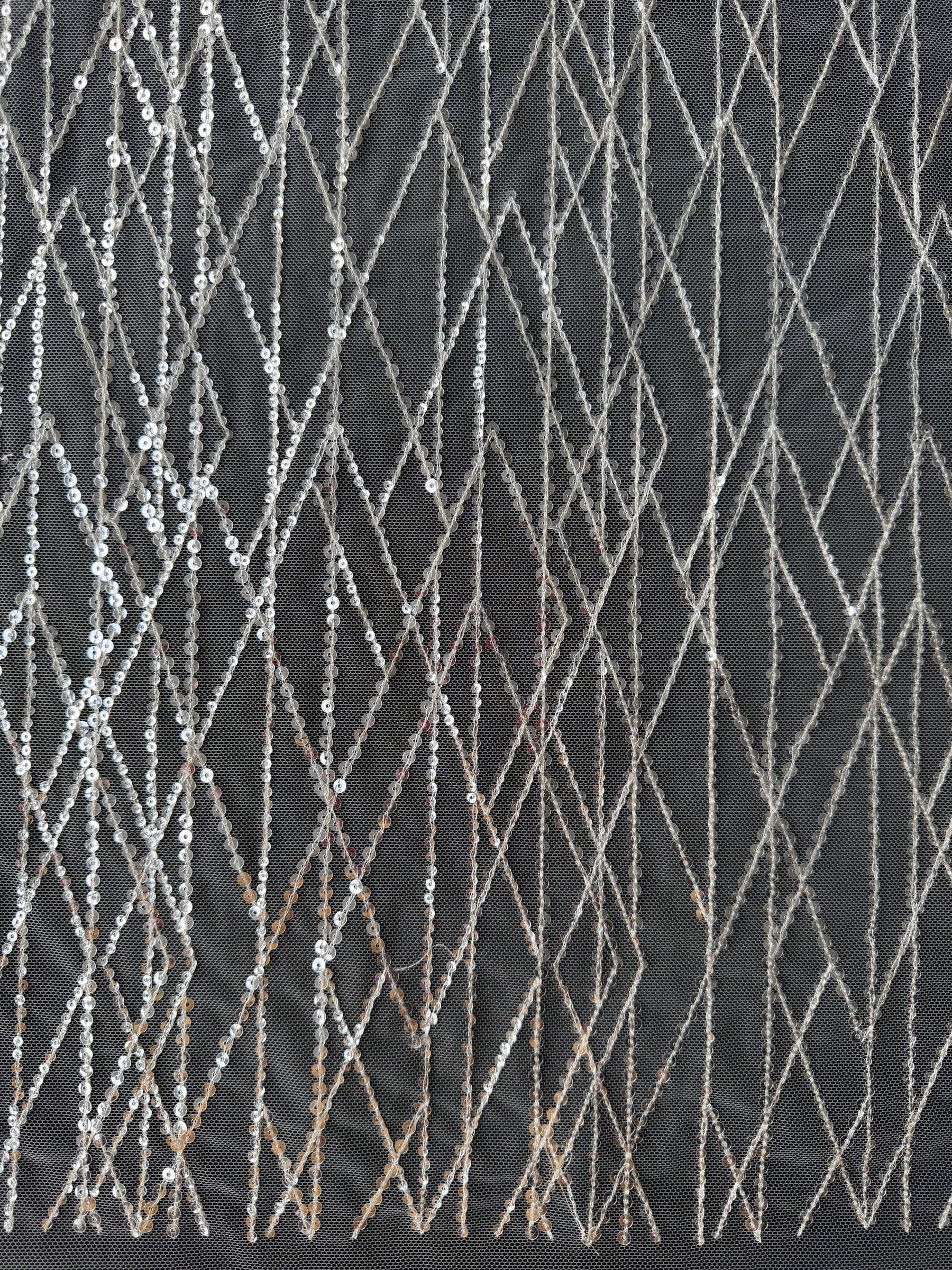 Geometrische Paillettenspitze in Elfenbein - EB3024