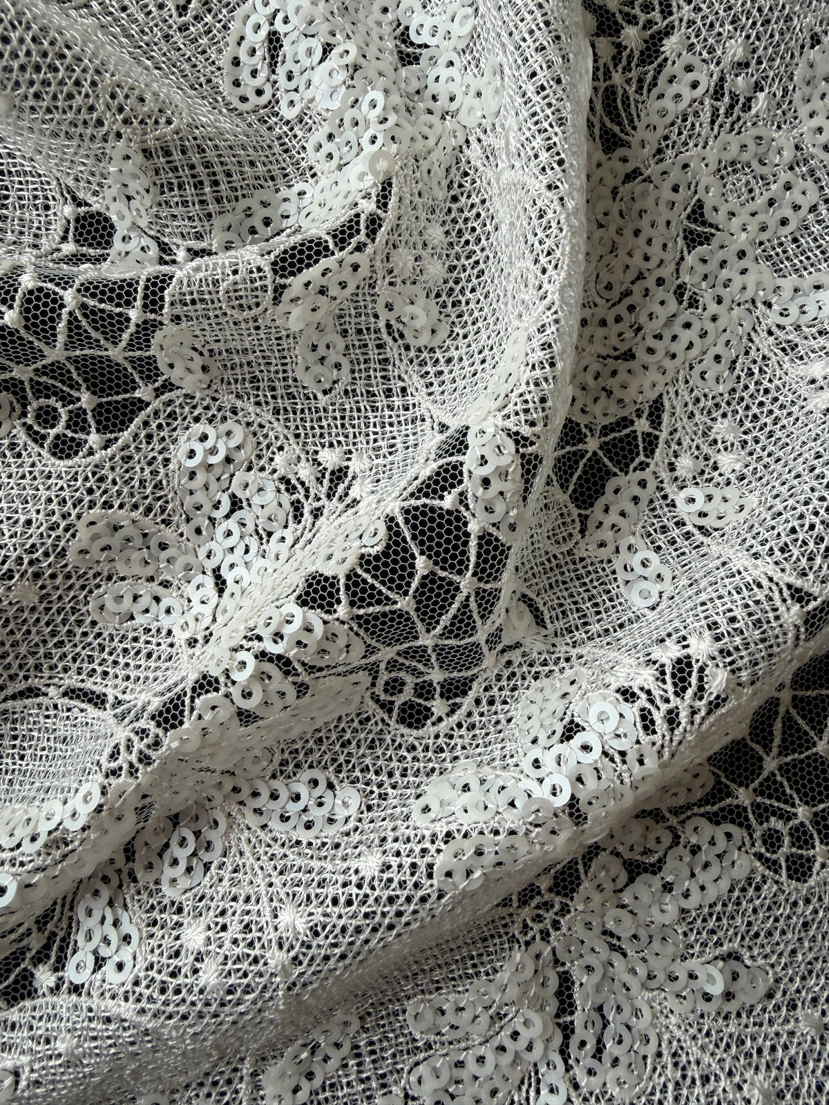 Elfenbeinfarbene Paillettenstickerei-Spitze - EB3038