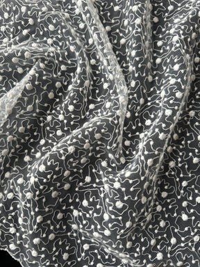 Elfenbeinfarbene bestickte Spitze - EB5027