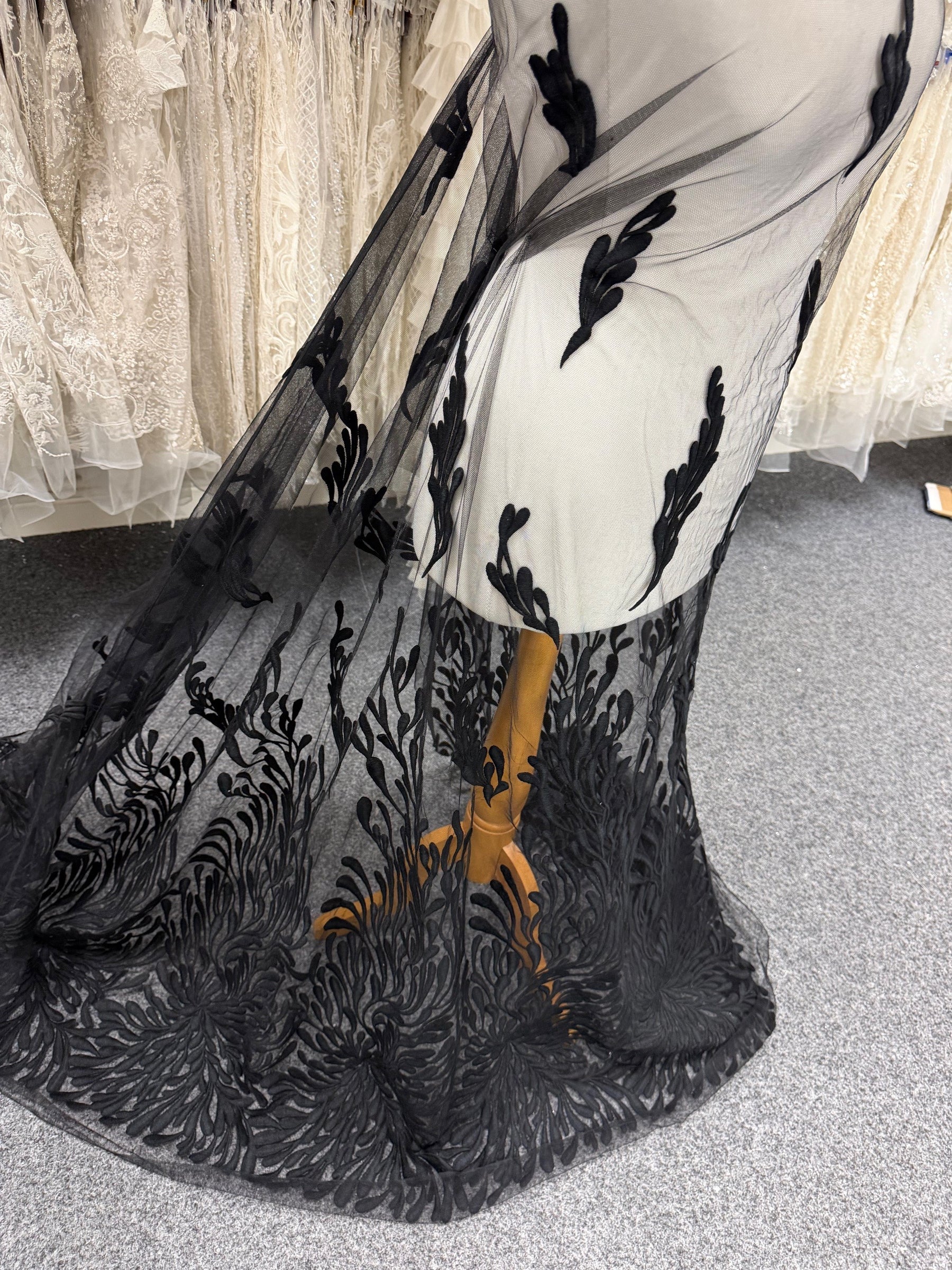 Schwarze Stickspitze - EB5053