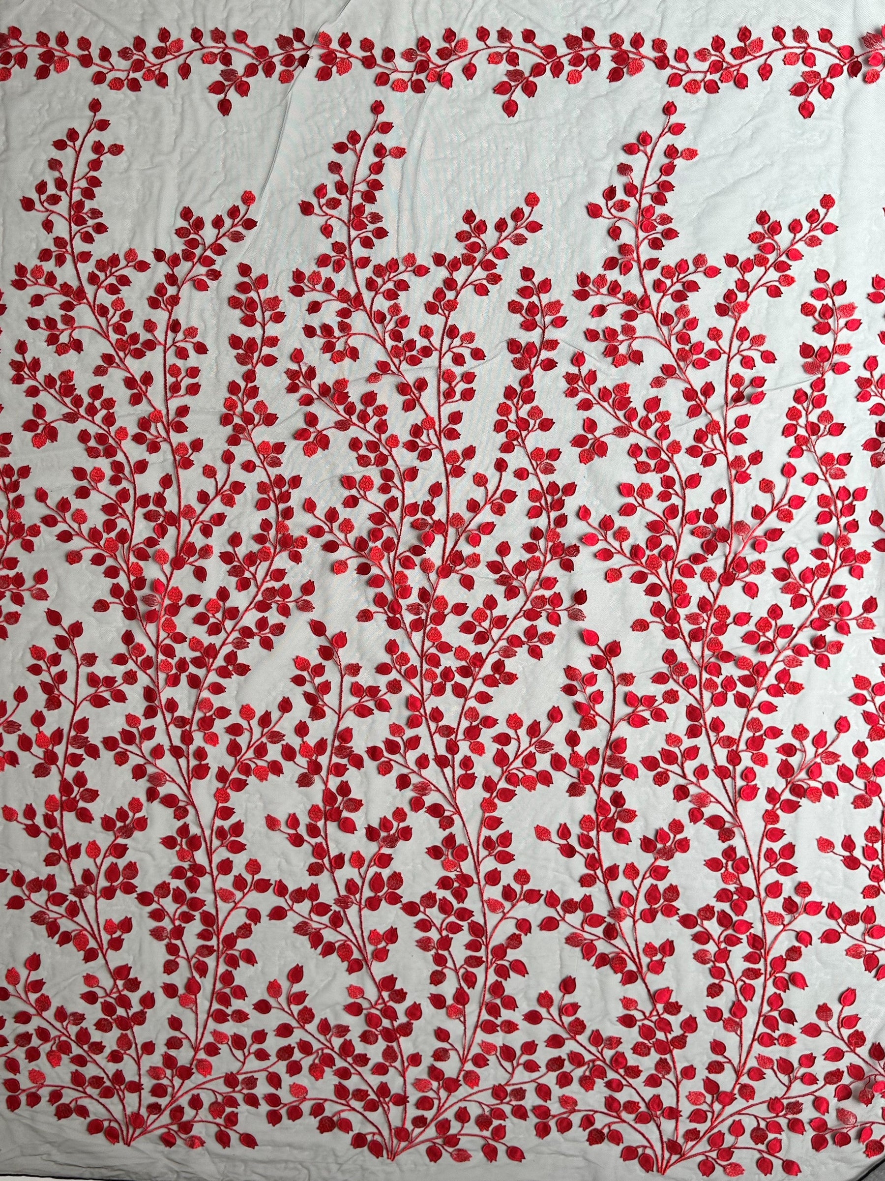 Rot/Schwarze 3D-Stickspitze - EB5034