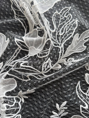 Elfenbeinfarbene Stickspitze - EB5058