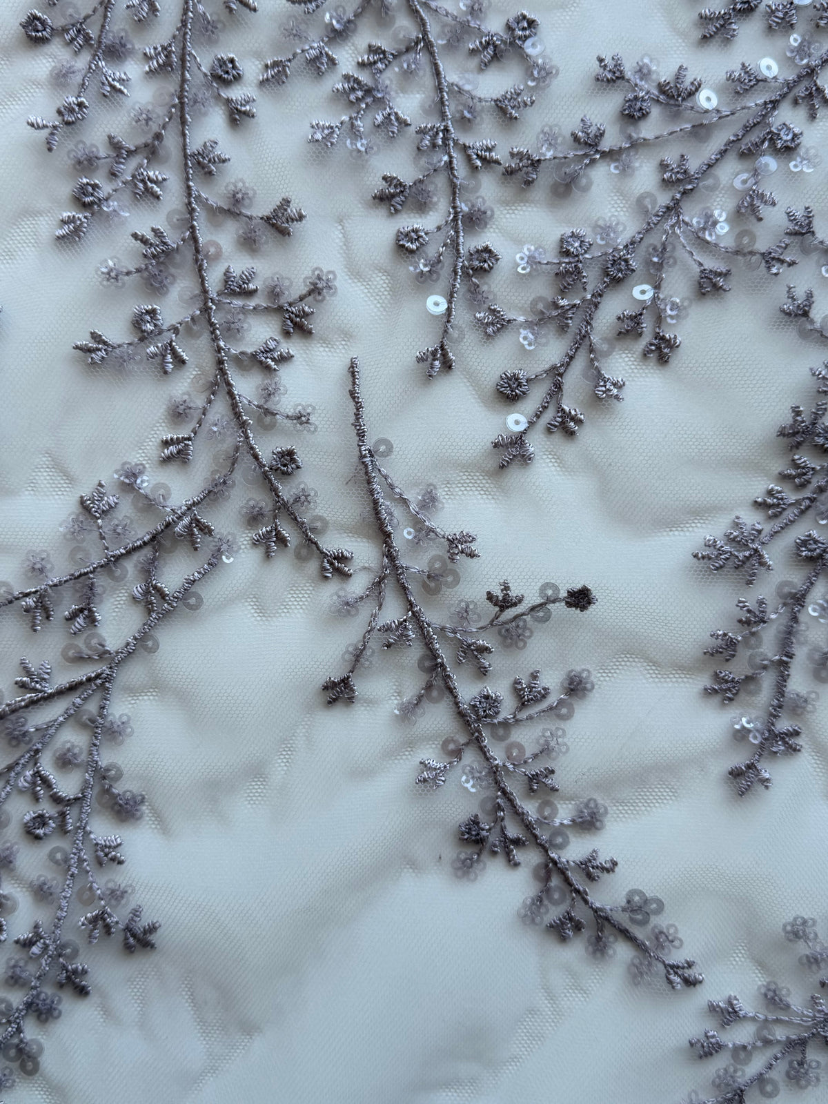 Grau-lila Paillettenspitze - EB3065