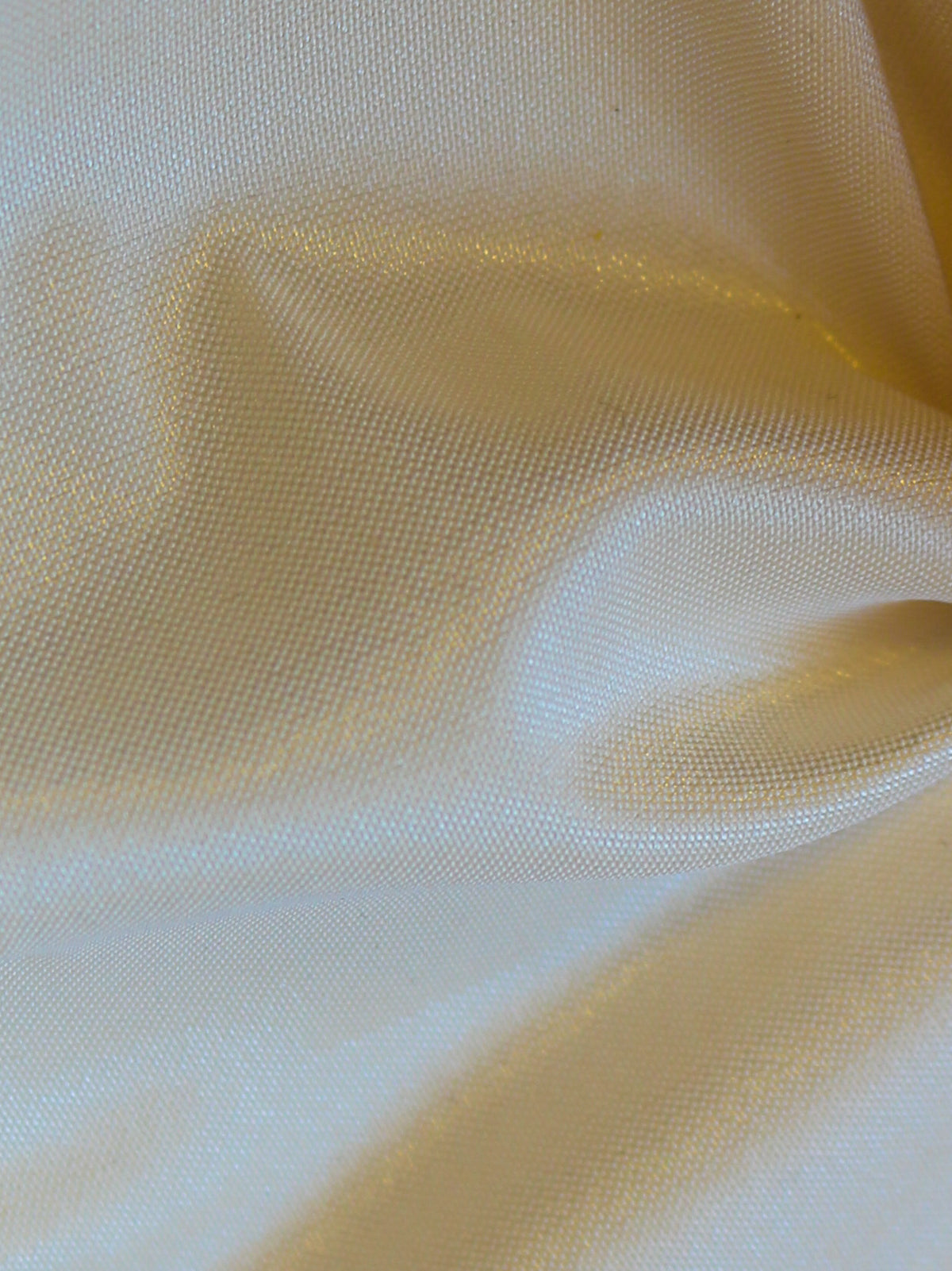 Elfenbeinfarbener Polyester-Taft – Eleganz