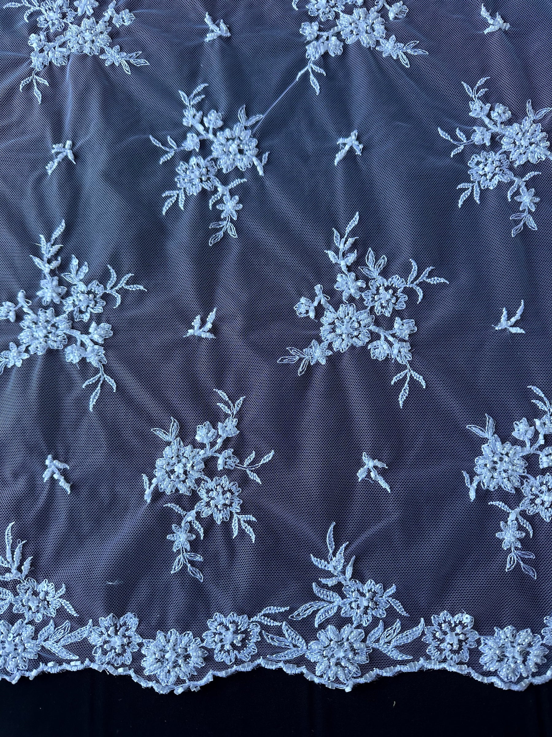 Weiße Perlenspitze - Ream