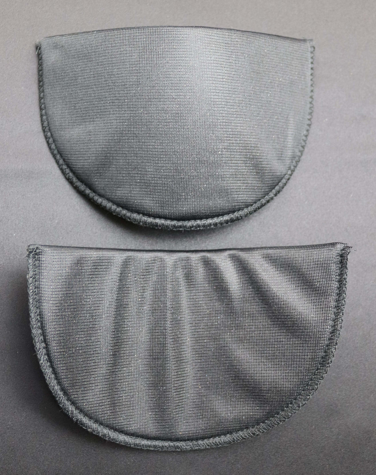 Schwarze, nylonbezogene Schaumstoff-Schulterpolster – HA4003 Medium