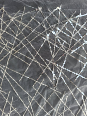 Elfenbeinfarbener, bestickter Paillettentüll - EB3022